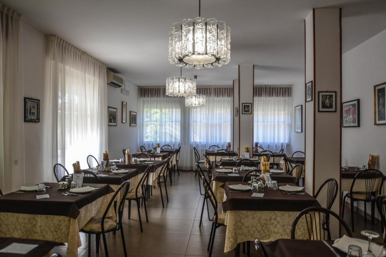 Hotel Zani Cervia Eksteriør bilde